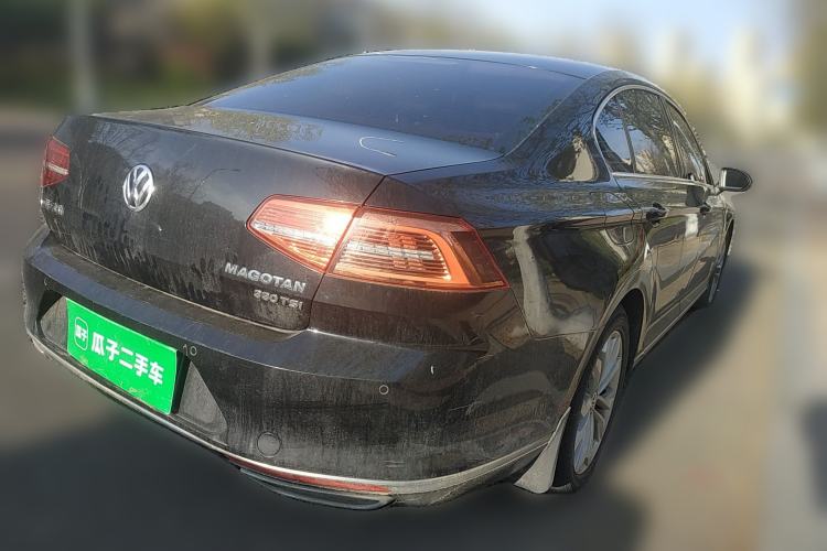 Used Volkswagen Magotan 2018 330TSI DSG Luxury Model Rear Right 45 Deg