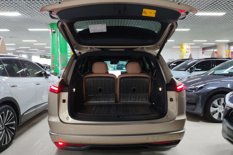 Used ONVO Luxeed L90 2025 Model—Max Six-Seater Version