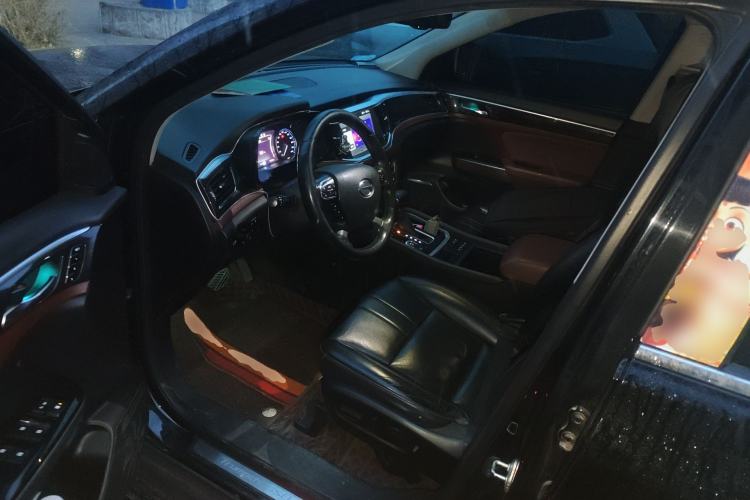 Used GAC Trumpchi GS8 2017 320T Two-Wheel Drive Luxury Smart Connectivity Version (7 Seats)
