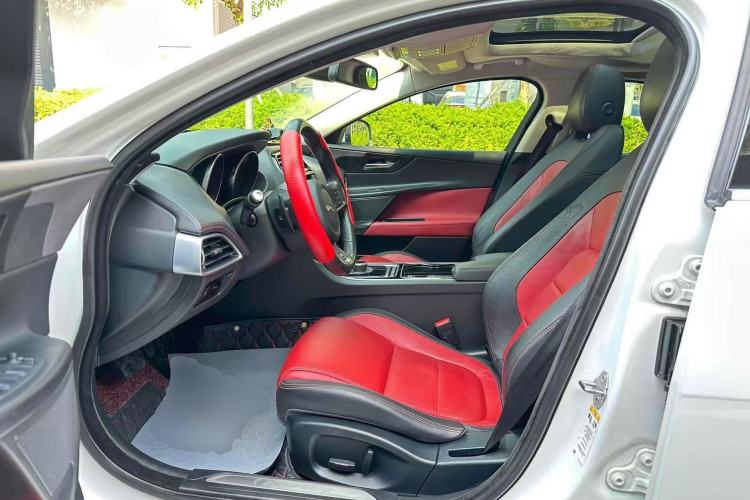 Used Jaguar XE 2017 2.0T 200 PS R-Sport