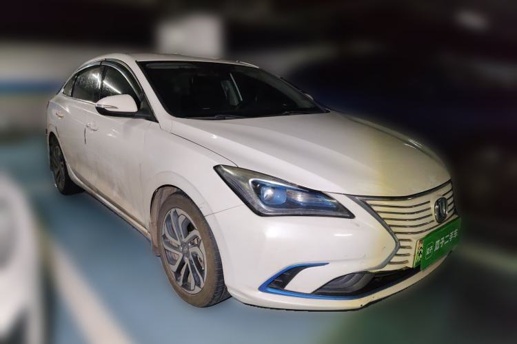 Used CHANGAN Eado New Energy 2019 EV460 Smart Edition Front Right 45 Deg