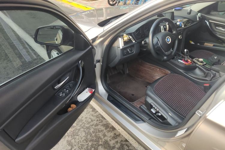 Used BMW 3 Series 2017 320Li Fashion Model
