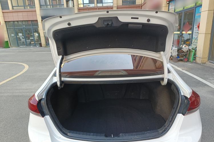 Used Hyundai Elantra (6th Generation / Lingdong) 2016 1.6L Automatic ZhiXuan – Elite Version