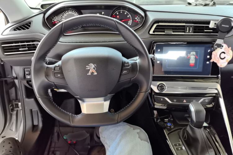 Used Peugeot 308 2016 1.6L Automatic Luxury Edition
