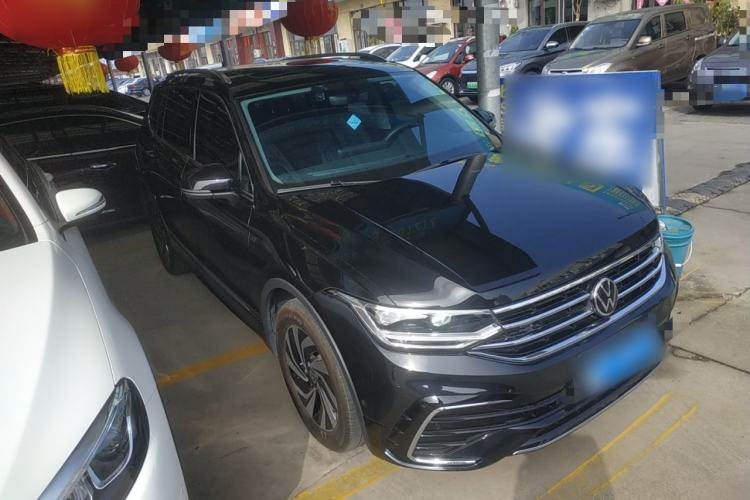 Used Volkswagen Tiguan L 2024 Outstanding Model 330TSI Automatic Two-Wheel Drive R-Line Dragon Glory Edition Front Right 45 Deg