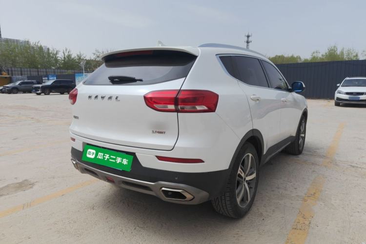 Used Haval H6 2017 Red Label 2.0T Automatic Two-Wheel Drive ZhiShang Model