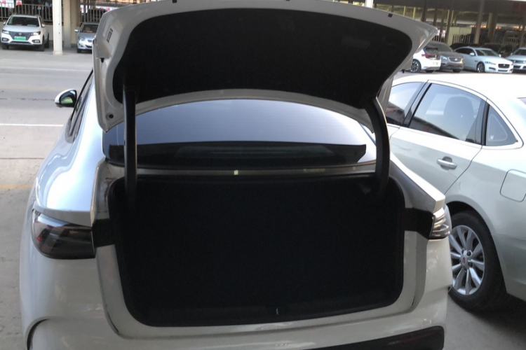 Used BYD Seal 06 New Energy 2024 DM-i 120KM Luxury Model
