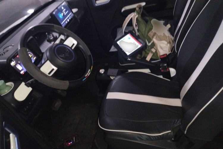 Used Wuling Hongguang MINIEV 2022 GAMEBOY 200km Play Edition with Lithium Iron Phosphate Left Front Seat