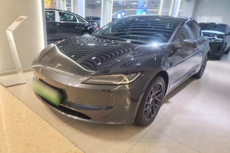 Used Tesla Model 3 2023 Long-Range All-Wheel-Drive Version