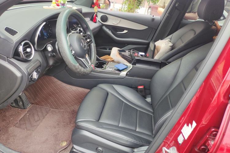 Used Mercedes-Benz GLC Coupe 2020 GLC 260 4MATIC Coupe SUV Left Front Seat