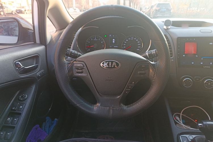 Used Kia K3 2016 1.6L Automatic GLS Steering Wheel
