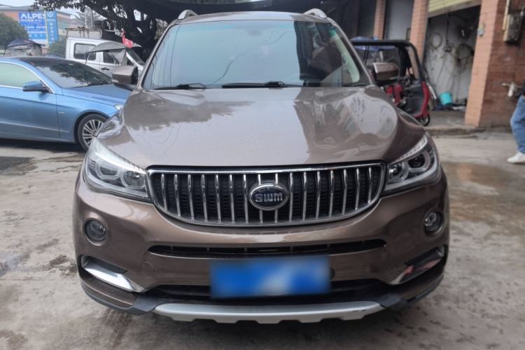 Used SWM X7 2016 1.8L Manual Comfort Version 7 Seats Front