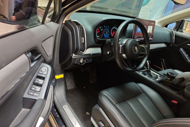 Used BYD Tang 2018 2.0T Automatic Smart Connect Prestige 7-Seater China V Standard Driver Seat