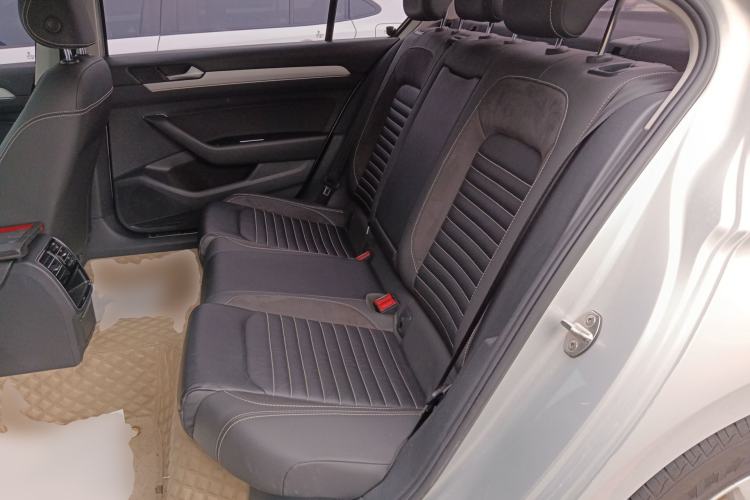 Used Volkswagen Magotan 2020 280TSI DSG Comfort Edition Left Rear Seat