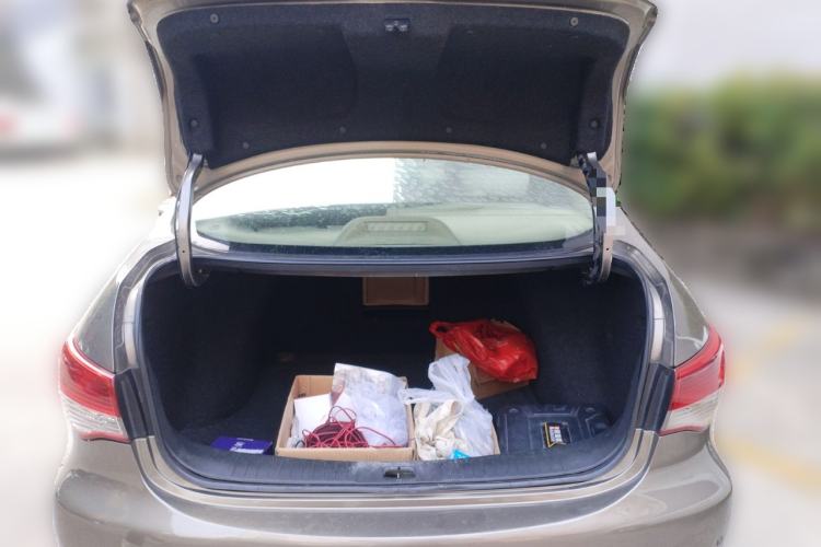 Used Nissan Sylphy 2012 1.6XE CVT Comfort Edition Trunk