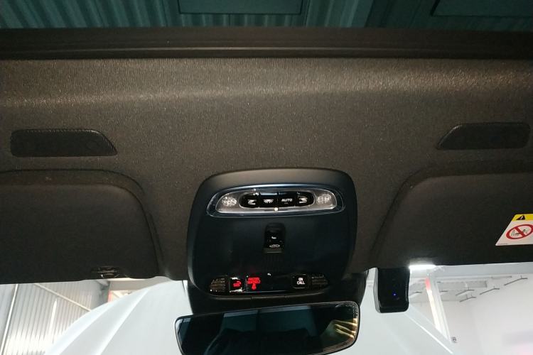 Used Volvo XC60 2019 T5 4x4 Smart & Dynamic Sport Edition China VI Standard