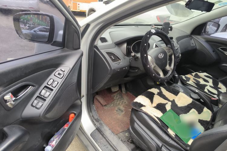 Used Hyundai ix35 2012 2.0L Automatic Two-Wheel Drive Elite Edition GLS
