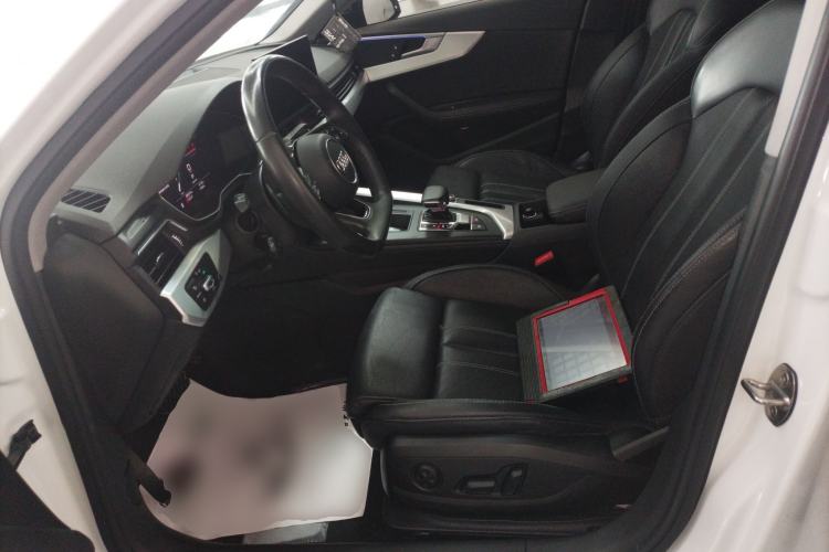 Used Audi A4L 2022 40 TFSI Luxury Dynamic Model