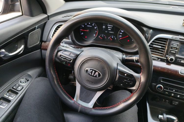 Used Kia K4 2014 1.8L Automatic GLS
