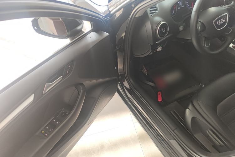 Used Audi A3 2014 Sportback 35 TFSI Automatic Ambition Edition
