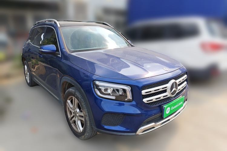Used Mercedes-Benz GLB 2022 Second Facelift GLB 200 Dynamic Edition Front Right 45 Deg