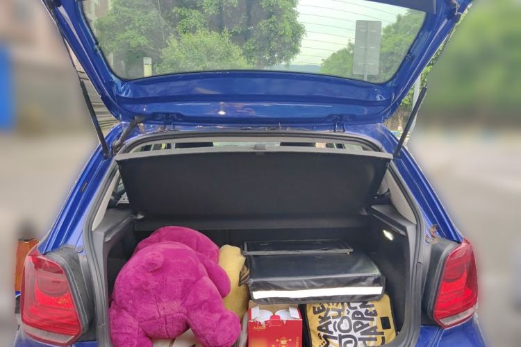 Used Volkswagen Polo 2013 1.6L Automatic Comfort Edition Trunk