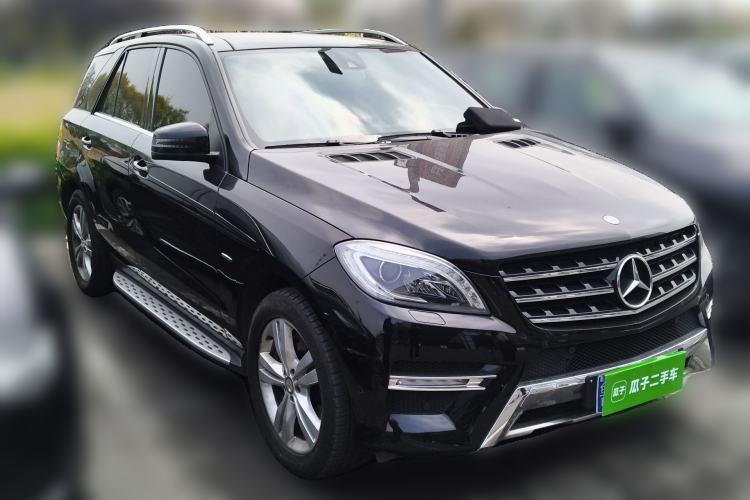 Used Mercedes-Benz M-Class 2012 ML 350 Sport Edition Front Right 45 Deg