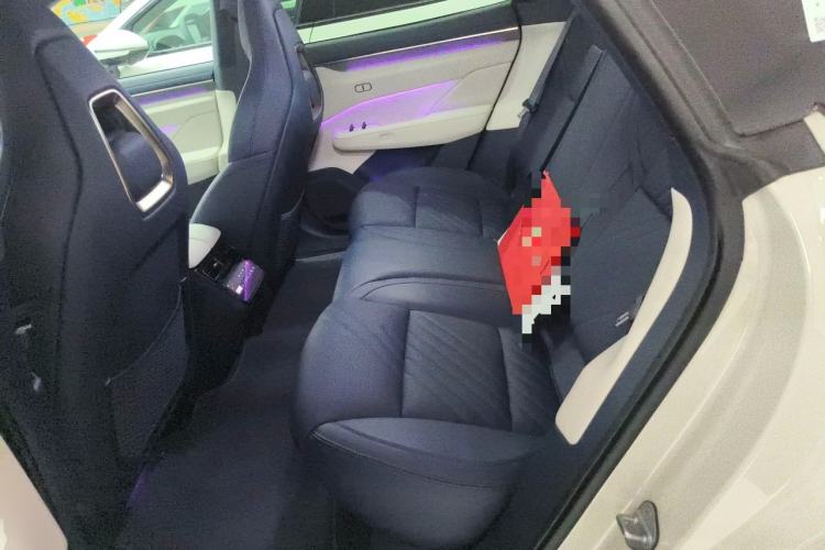 Used Zeekr 001 2025 YOU Edition 100 kWh All-Wheel Drive Left Rear Seat