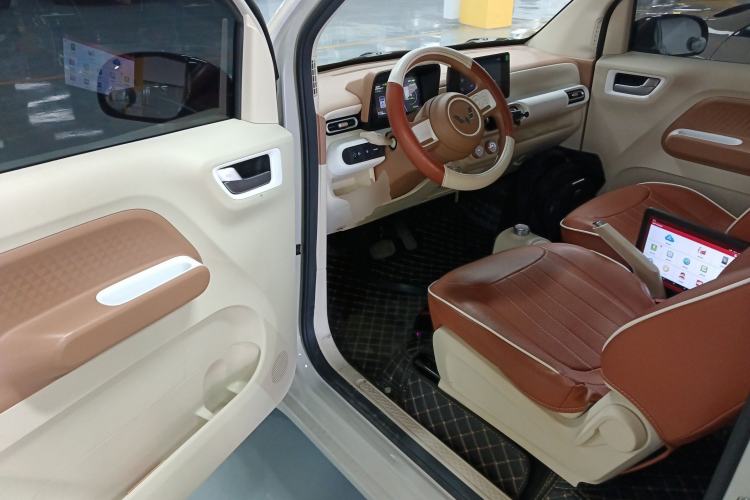 Used Wuling Hongguang MINIEV 2024 3rd Generation 215km Advanced Version Driver Seat