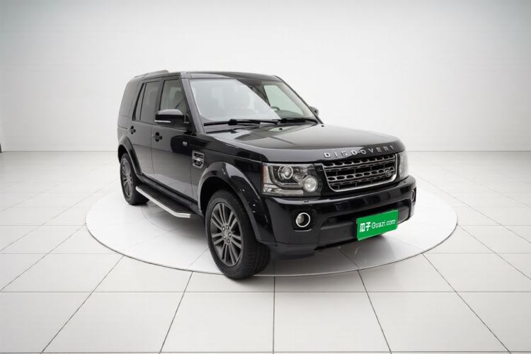 Used Land Rover Discovery 2016 3.0 SC Obsidian Black Heritage Edition SE
