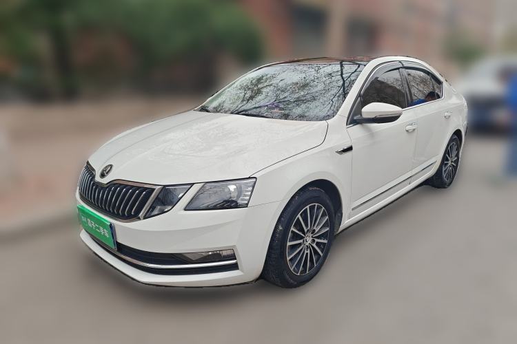 Used Skoda Octavia 2019 1.5L Automatic Smart Drive Luxury Edition China VI Standard