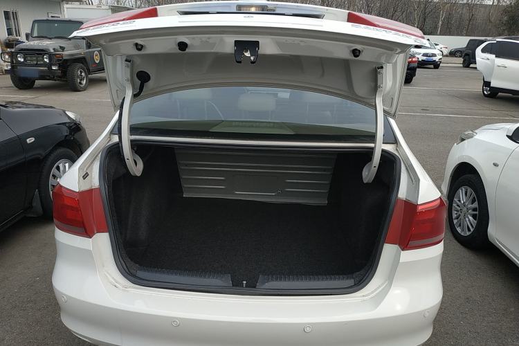 Used Volkswagen Santana 2013 1.6L Automatic Comfort Edition