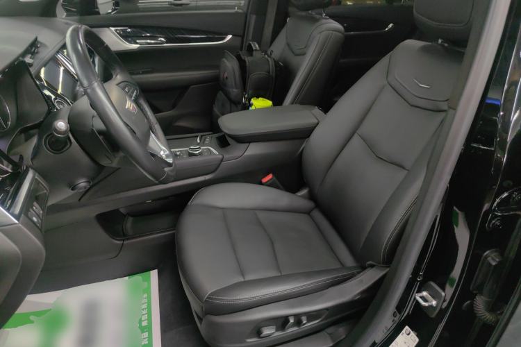 Used Cadillac XT6 2022 2.0T Six-Seater Four-Wheel Drive Luxury Version
