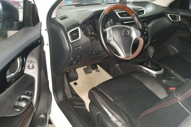 Used Nissan Qashqai 2017 2.0L CVT Elite Edition China V Standard Driver Seat