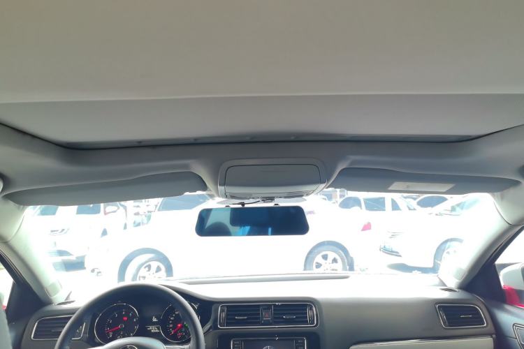 Used Volkswagen Sagitar 2017 230TSI Automatic Comfort Version Headliner