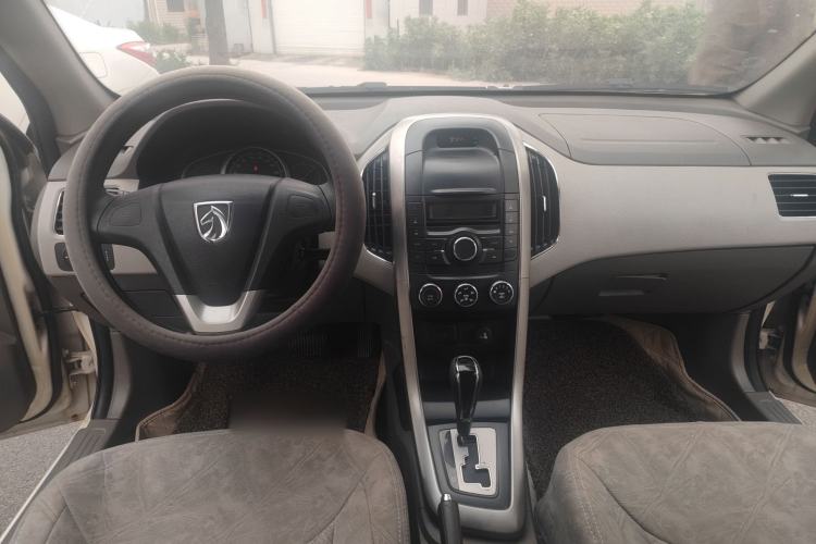 Used Baojun 630 2012 1.5L DVVT automatic comfort version