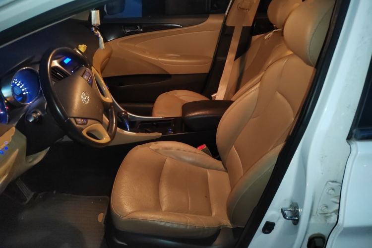 Used Hyundai Sonata 2014 2.0L Automatic Luxury Edition
