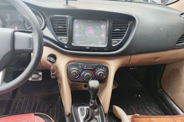 Used Fiat Viaggio 2012 1.4T Automatic Enjoyment Edition
