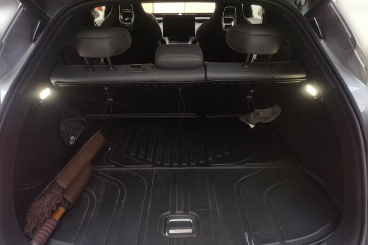 Used Xiaomi Auto YU7 2025 Ultra-Long Range Rear-Wheel Drive Version
