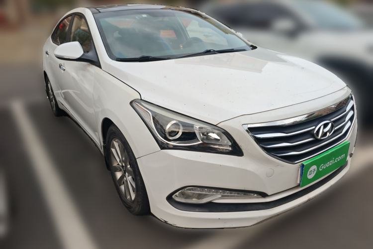 Used Hyundai Mistra 2014 1.8L Automatic Smart GLS Front Right 45 Deg