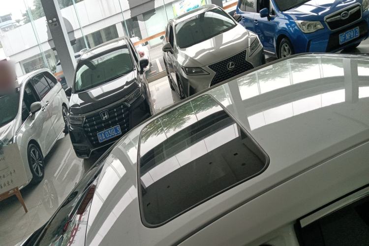 Used Toyota Camry 2016 2.5G 10th Anniversary Deluxe Navigation Edition Roof