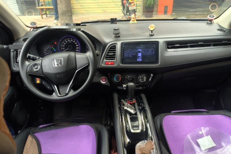 Used Honda Vezel 2016 1.8L CVT Front-Wheel Drive Pioneer Edition Center Console