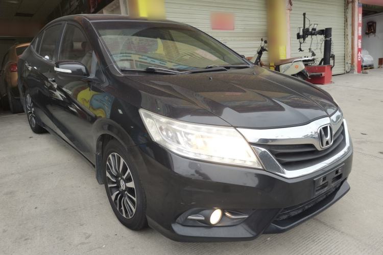 Used Honda Crider 2013 1.8L automatic luxury edition Front Right 45 Deg