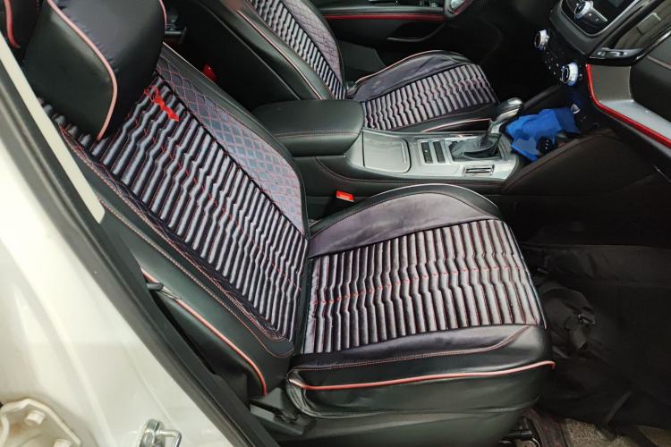 Used CHANGAN CS55 2019 1.5T Automatic Colorful Edition China VI Standard Right Front Seat