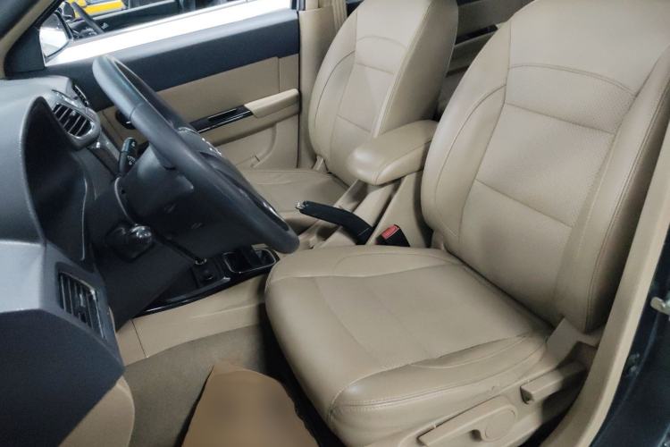 Used Wuling Hongguang 2014 1.5L S Luxury Model
