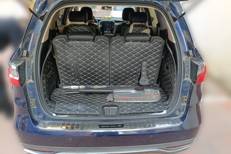 Used BYD Song MAX 2018 1.5T Automatic Smart Connect Luxury 6-Seater Trunk