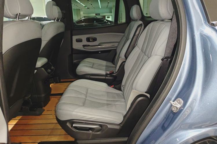 Used Nio ES8 2020 415 km Signature Edition 6-Seater Version Left Rear Seat