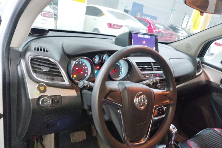 Used Buick Encore 2015 1.4T Automatic Two-Wheel Drive Urban Elite Version
