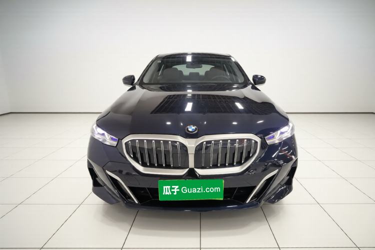 Used BMW 5 Series 2025 530Li Luxury Edition M Sport Package
