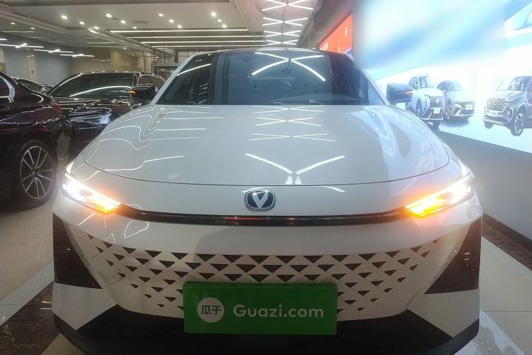 Used CHANGAN UNI-V 2024 1.5T Prestige Edition
